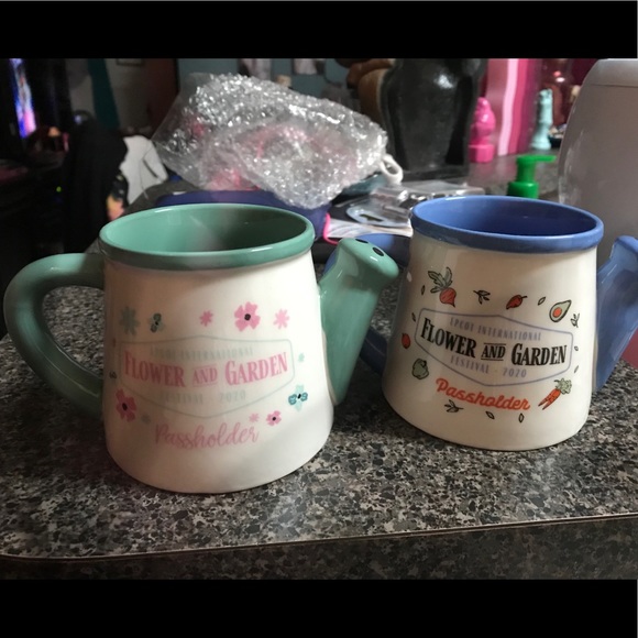 Mickey & minnie flower & garden festival mugs set - Picture 2 of 2